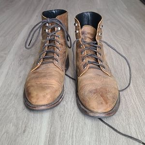 Men's leather boots